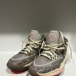 Nike Kyrie Infinity in Leopard Camo